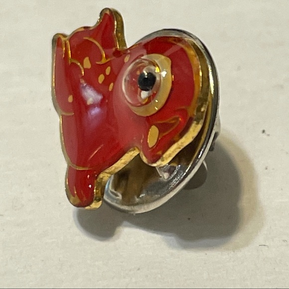 vtg red cardinal Bird Pin Googly eye celluloid pin - Picture 2 of 5